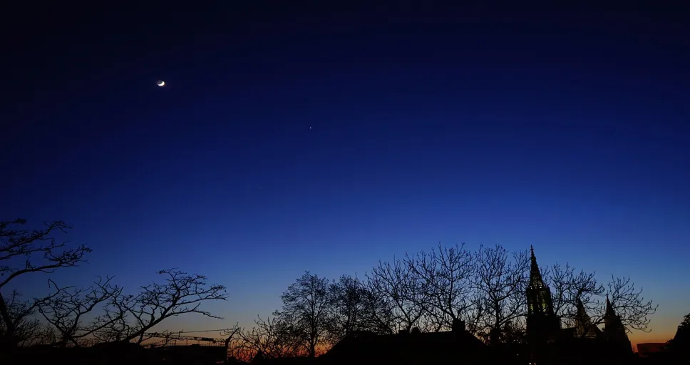 venus sextile uranus - evening sky, night, moon